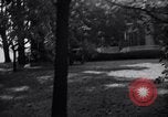 Standbild Springwood Veranda Hyde Park New York USA, 1936, aus Sekunde 56 historischem Filmmaterial Videoclip 65675036473