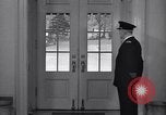 Standbild drücken Sie am Weißen Haus West Wing Washington DC USA, 1937, aus Sekunde 21 historischem Filmmaterial Videoclip 65675036474