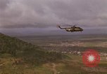 Immagine di Funzionamento Thayer II dall'esercito degli Stati Uniti Ankhe Vietnam del Sud, 1966, secondo 23 filmato di repertorio 65675036495