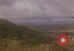 Immagine di Funzionamento Thayer II dall'esercito degli Stati Uniti Ankhe Vietnam del Sud, 1966, secondo 26 filmato di repertorio 65675036495