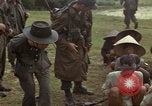 Image le Viet Cong suspects Ankhe Sud Vietnam, 1966, de la seconde 21 séquences d'archives historiques vidéo 65675036498