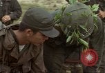 Image le Viet Cong suspects Ankhe Sud Vietnam, 1966, de la seconde 32 séquences d'archives historiques vidéo 65675036498