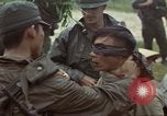 Image le Viet Cong suspects Ankhe Sud Vietnam, 1966, de la seconde 51 séquences d'archives historiques vidéo 65675036498