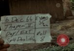 Immagine di Il Viet Cong sospetti Ankhe Vietnam del Sud, 1966, secondo 1 filmato di repertorio 65675036499