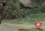 Immagine di Il Viet Cong sospetti Ankhe Vietnam del Sud, 1966, secondo 50 filmato di repertorio 65675036499