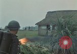 Immagine di Il Viet Cong sospetti Ankhe Vietnam del Sud, 1966, secondo 56 filmato di repertorio 65675036499