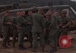 Image 1re Division de cavalerie aérienne Ankhe Sud Vietnam, 1966, de la seconde 18 séquences d'archives historiques vidéo 65675036500