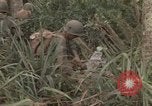 Image 1re Division de cavalerie aérienne Ankhe Sud Vietnam, 1966, de la seconde 48 séquences d'archives historiques vidéo 65675036500