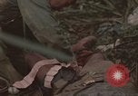 Image 1re Division de cavalerie aérienne Ankhe Sud Vietnam, 1966, de la seconde 50 séquences d'archives historiques vidéo 65675036500