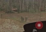 Immagine di 1° aria divisione di cavalleria Ankhe Vietnam del Sud, 1966, secondo 5 filmato di repertorio 65675036501