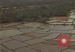 Immagine di 1° aria divisione di cavalleria Ankhe Vietnam del Sud, 1966, secondo 21 filmato di repertorio 65675036501
