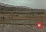 Immagine di 1° aria divisione di cavalleria Ankhe Vietnam del Sud, 1966, secondo 32 filmato di repertorio 65675036501