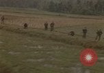 Immagine di 1° aria divisione di cavalleria Ankhe Vietnam del Sud, 1966, secondo 35 filmato di repertorio 65675036501