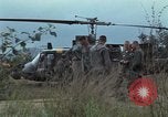 Immagine di 1° aria divisione di cavalleria Ankhe Vietnam del Sud, 1966, secondo 53 filmato di repertorio 65675036501