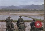 Immagine di 1° aria divisione di cavalleria Ankhe Vietnam del Sud, 1966, secondo 6 filmato di repertorio 65675036502