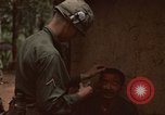 Immagine di 1° aria divisione di cavalleria Ankhe Vietnam del Sud, 1966, secondo 21 filmato di repertorio 65675036502