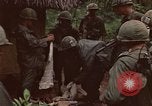 Immagine di 1° aria divisione di cavalleria Ankhe Vietnam del Sud, 1966, secondo 27 filmato di repertorio 65675036502
