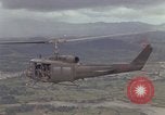 Immagine di 1° aria divisione di cavalleria Ankhe Vietnam del Sud, 1966, secondo 7 filmato di repertorio 65675036503
