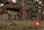 Immagine di 1° aria divisione di cavalleria Ankhe Vietnam del Sud, 1966, secondo 24 filmato di repertorio 65675036503