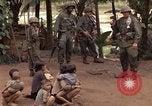 Immagine di 1° aria divisione di cavalleria Ankhe Vietnam del Sud, 1966, secondo 49 filmato di repertorio 65675036503