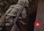 Immagine di 1° aria divisione di cavalleria Ankhe Vietnam del Sud, 1966, secondo 55 filmato di repertorio 65675036503