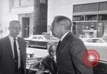 Immagine di Humphrey e 1968 Convenzione Nazionale Democratica arrivano i leader Chicago Illinois USA, 1968, secondo 12 filmato di repertorio 65675036505