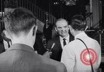 Immagine di Humphrey e 1968 Convenzione Nazionale Democratica arrivano i leader Chicago Illinois USA, 1968, secondo 35 filmato di repertorio 65675036505