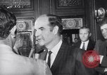 Immagine di Humphrey e 1968 Convenzione Nazionale Democratica arrivano i leader Chicago Illinois USA, 1968, secondo 43 filmato di repertorio 65675036505