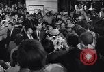 Immagine di Humphrey e 1968 Convenzione Nazionale Democratica arrivano i leader Chicago Illinois USA, 1968, secondo 53 filmato di repertorio 65675036505