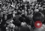 Immagine di Humphrey e 1968 Convenzione Nazionale Democratica arrivano i leader Chicago Illinois USA, 1968, secondo 59 filmato di repertorio 65675036505