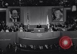 Immagine di Hubert Humphrey discorso di accettazione nomina presidenziale Chicago Illinois USA, 1968, secondo 27 filmato di repertorio 65675036510