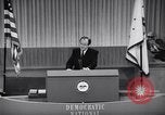 Immagine di Hubert Humphrey discorso di accettazione nomina presidenziale Chicago Illinois USA, 1968, secondo 37 filmato di repertorio 65675036510