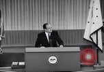 Immagine di Hubert Humphrey discorso di accettazione nomina presidenziale Chicago Illinois USA, 1968, secondo 44 filmato di repertorio 65675036510