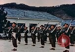 Standbild australische Truppen in Japan nach Zweiten Weltkrieg Nagasaki Japan, 1945, aus Sekunde 15 historischem Filmmaterial Videoclip 65675036519