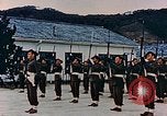 Standbild australische Truppen in Japan nach Zweiten Weltkrieg Nagasaki Japan, 1945, aus Sekunde 20 historischem Filmmaterial Videoclip 65675036519