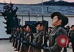 Standbild australische Truppen in Japan nach Zweiten Weltkrieg Nagasaki Japan, 1945, aus Sekunde 30 historischem Filmmaterial Videoclip 65675036519