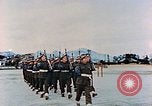 Standbild australische Truppen in Japan nach Zweiten Weltkrieg Nagasaki Japan, 1945, aus Sekunde 55 historischem Filmmaterial Videoclip 65675036519