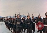 Standbild australische Truppen in Japan nach Zweiten Weltkrieg Nagasaki Japan, 1945, aus Sekunde 57 historischem Filmmaterial Videoclip 65675036519