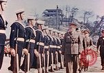 Standbild British Commonwealth troop review in Japan nach Zweiten Weltkrieg Kure Japan, 1946, aus Sekunde 53 historischem Filmmaterial Videoclip 65675036520
