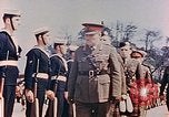 Standbild British Commonwealth troop review in Japan nach Zweiten Weltkrieg Kure Japan, 1946, aus Sekunde 58 historischem Filmmaterial Videoclip 65675036520