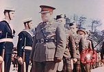 Standbild British Commonwealth troop review in Japan nach Zweiten Weltkrieg Kure Japan, 1946, aus Sekunde 59 historischem Filmmaterial Videoclip 65675036520