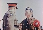 Standbild British Commonwealth troop review in Japan nach Zweiten Weltkrieg Kure Japan, 1946, aus Sekunde 62 historischem Filmmaterial Videoclip 65675036520