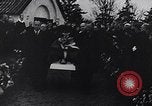 Immagine di Kaj Harald Leininger Munk Danimarca, 1944, secondo 3 filmato di repertorio 65675036549