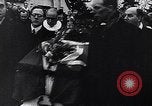 Immagine di Kaj Harald Leininger Munk Danimarca, 1944, secondo 14 filmato di repertorio 65675036549