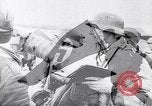 Standbild NS-Militärs Vorschüsse Charkow Ukraine, 1943, aus Sekunde 23 historischem Filmmaterial Videoclip 65675036552