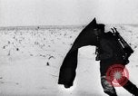 Standbild NS-Militärs Vorschüsse Charkow Ukraine, 1943, aus Sekunde 25 historischem Filmmaterial Videoclip 65675036552