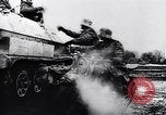 Standbild NS-Militärs Vorschüsse Charkow Ukraine, 1943, aus Sekunde 33 historischem Filmmaterial Videoclip 65675036552
