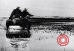 Standbild NS-Militärs Vorschüsse Charkow Ukraine, 1943, aus Sekunde 38 historischem Filmmaterial Videoclip 65675036552