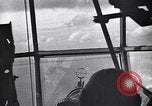 Immagine di Tedesco Heinkel 111 bombardieri Regno Unito, 1941, secondo 27 filmato di repertorio 65675036558