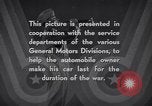 Image les soins et l'entretien de voitures privées en temps de guerre United States USA, 1943, de la seconde 24 séquences d'archives historiques vidéo 65675036559